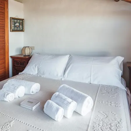 Panoramic Attic With Pool Near Costa Smeralda Appartement *